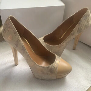 BCBGeneration CRISTEN Heels: Size 10, almond toe, platform heel. Very chic.